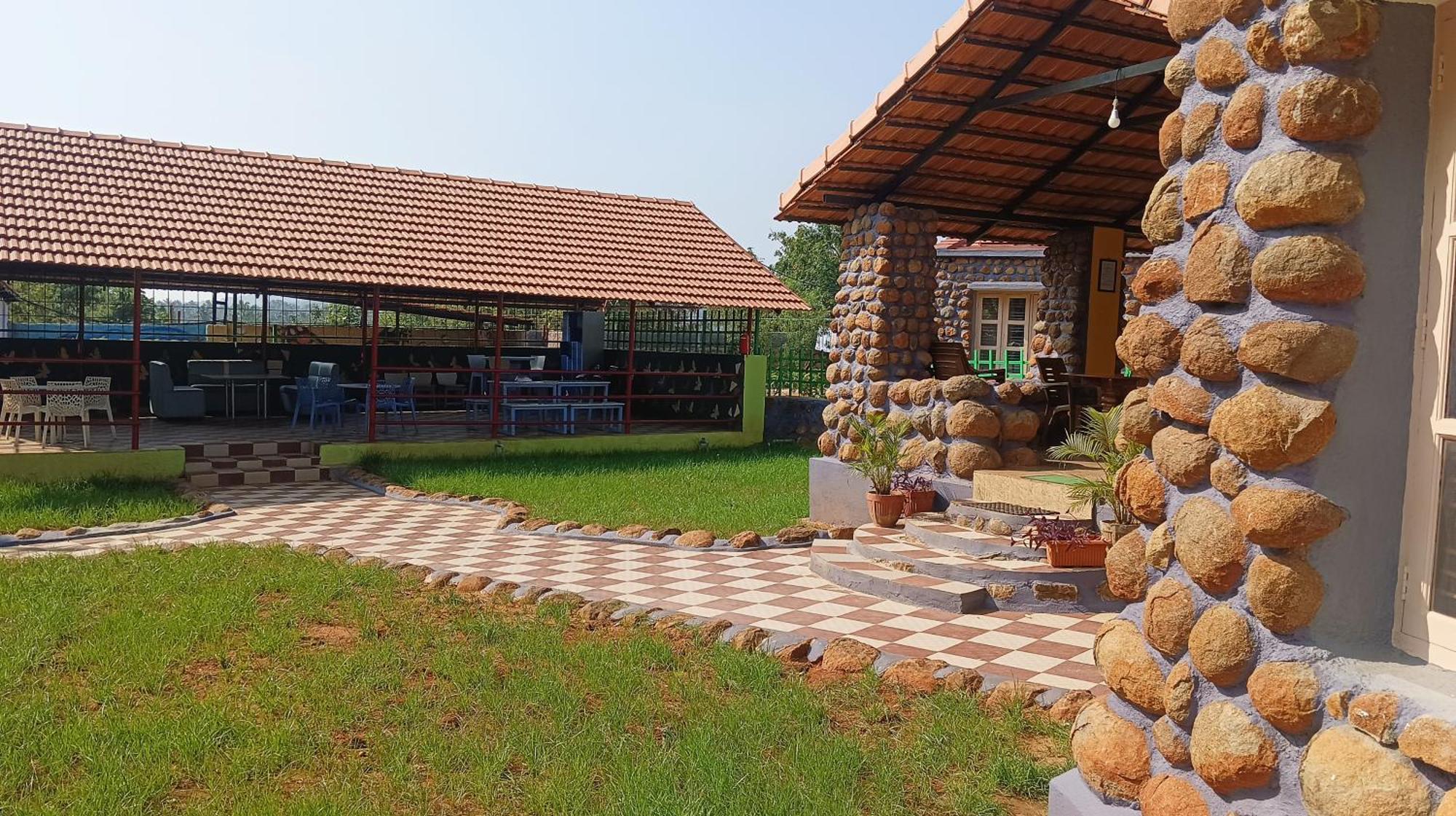 Vara Farms Mulhalli Esterno foto